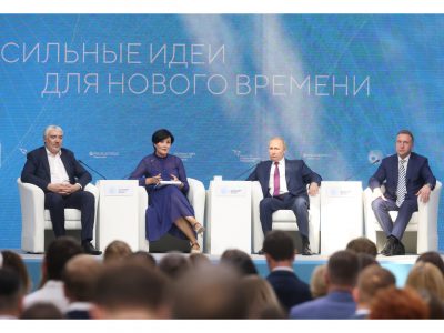 Владимир Путин ознакомился с решениями компаний-лидеров НТИ