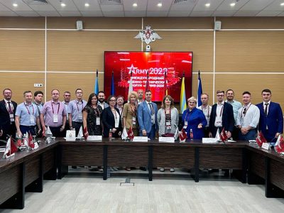 На форуме «Армия-2022» обсудили новейшие программы подготовки специалистов в сфере ИИ